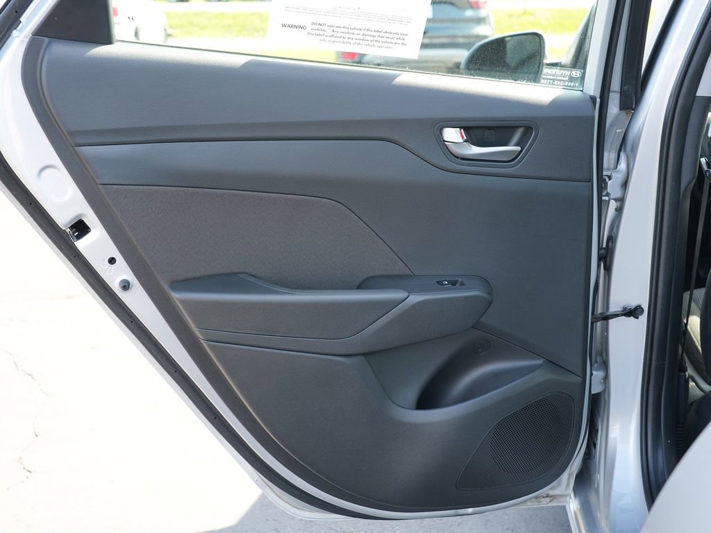 Used 2021 Hyundai Accent SE FWD image 19