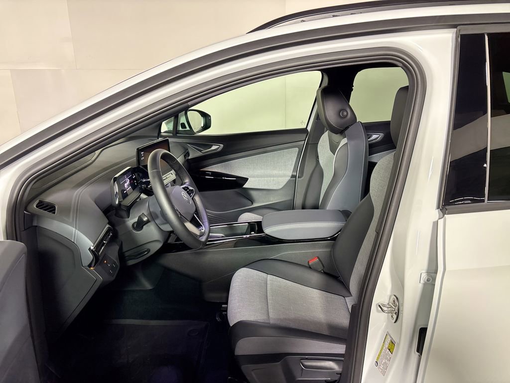 Certified 2024 Volkswagen ID.4 2WD image 11