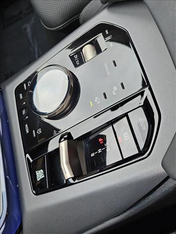 Used 2025 BMW X3 xDrive30i w/ Convenience Package AWD/4WD image 16