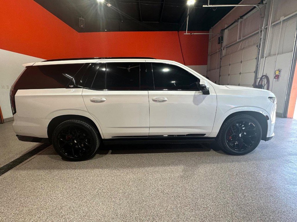 Used 2022 Cadillac Escalade Sport w/ Touring Package AWD/4WD image 2