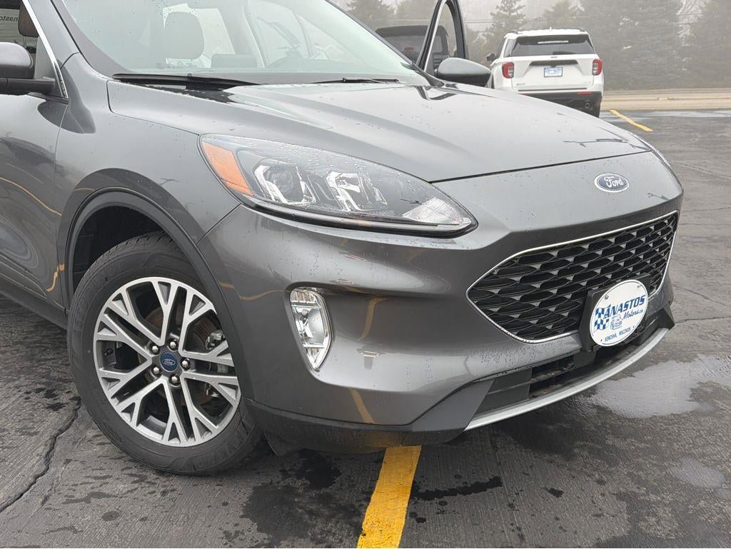 Used 2022 Ford Escape SEL image 5