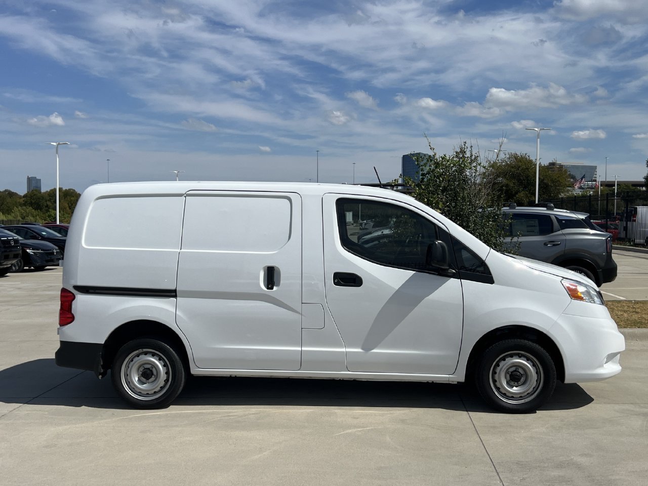 Used 2021 Nissan NV200 S FWD image 3