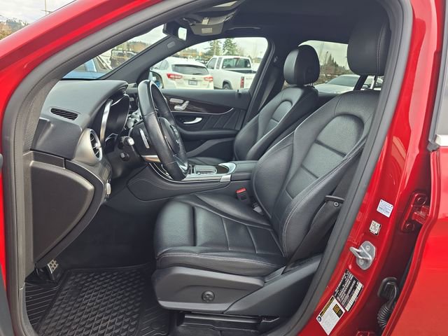 Used 2020 Mercedes-Benz GLC 300 4MATIC w/ AMG Line image 16