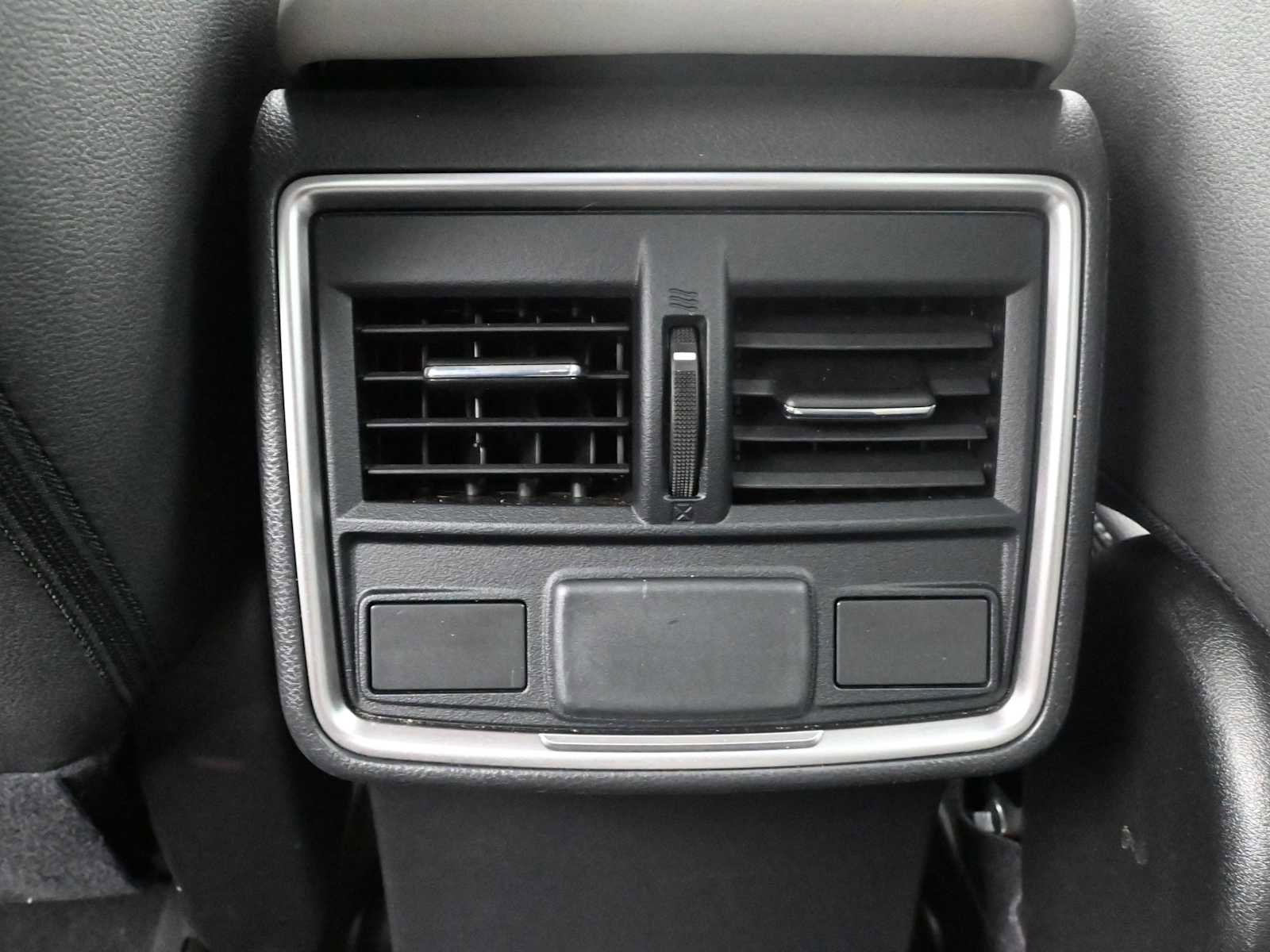 Used 2022 Subaru Forester Premium image 21