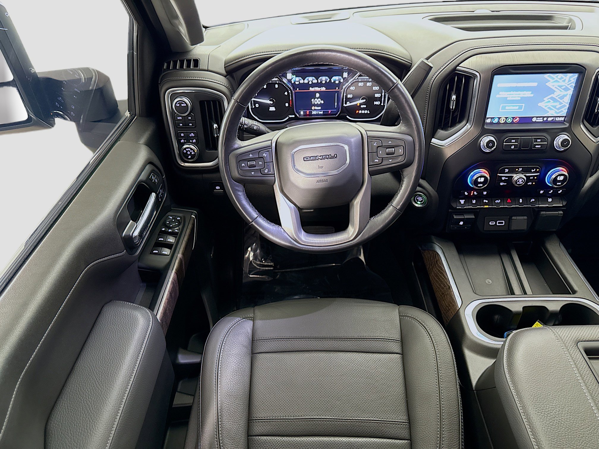 Used 2022 GMC Sierra 3500 Denali image 24