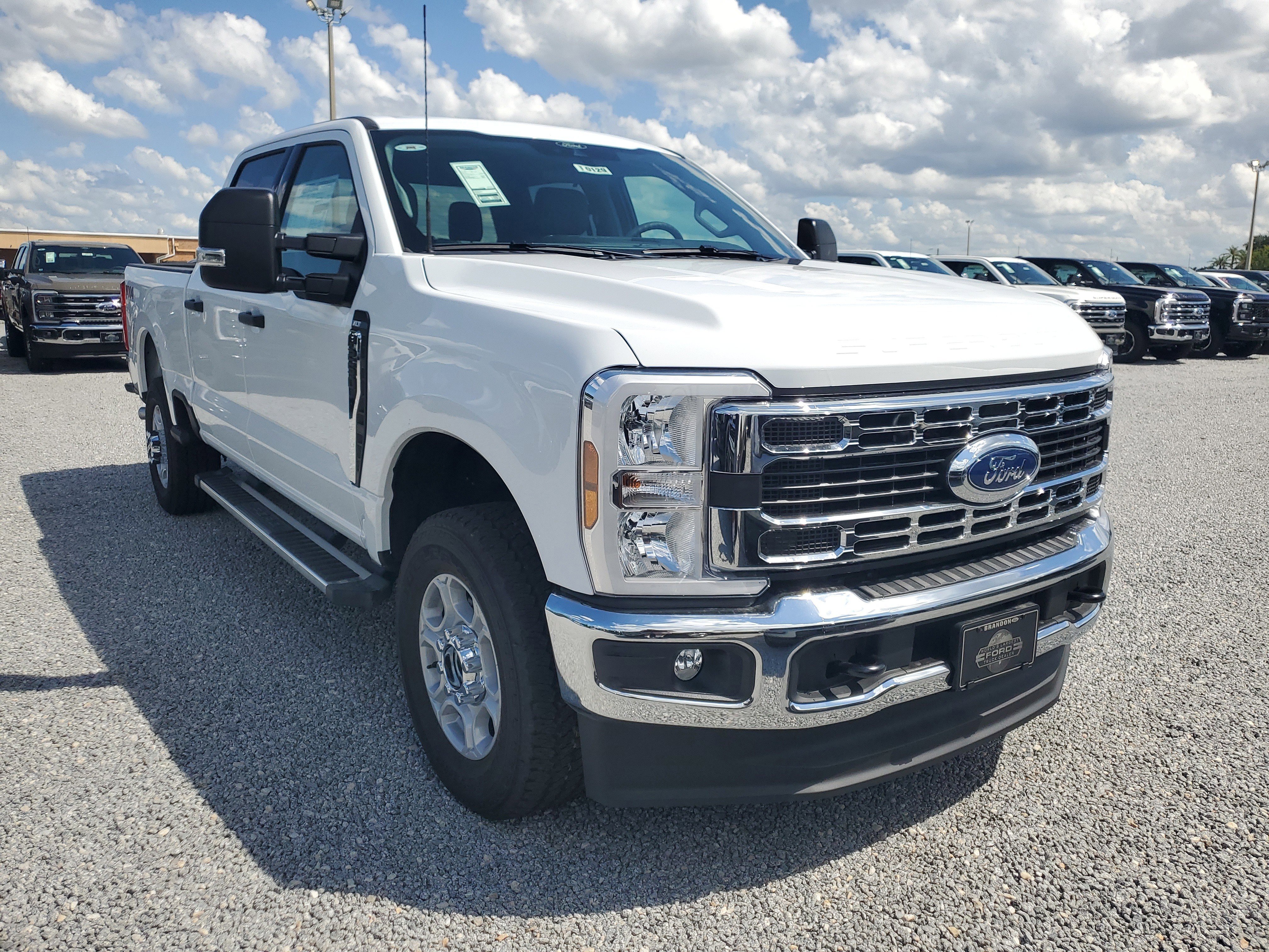 New 2026 Ford F250 XLT w/ FX4 Off-Road Package image 2