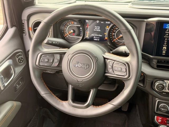 Used 2024 Jeep Gladiator Mojave w/ Technology Group AWD/4WD image 17