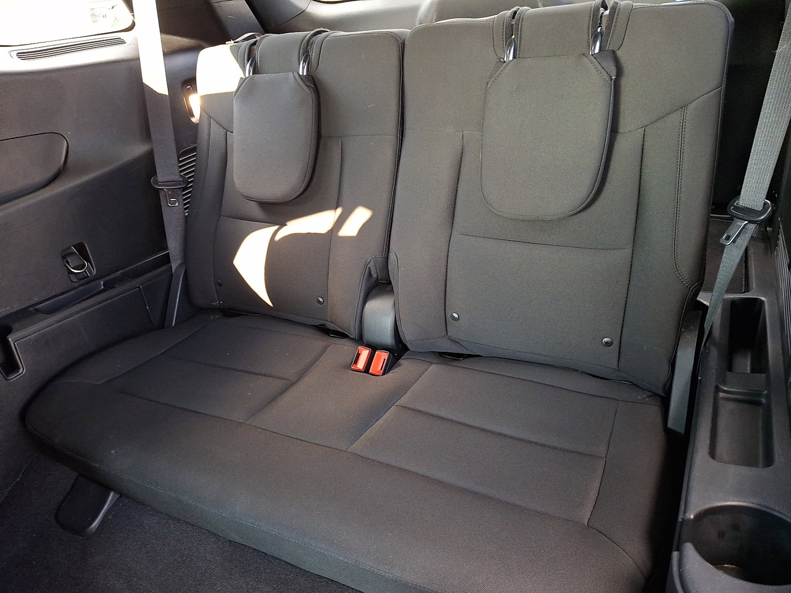 Used 2020 Ford Explorer XLT image 11