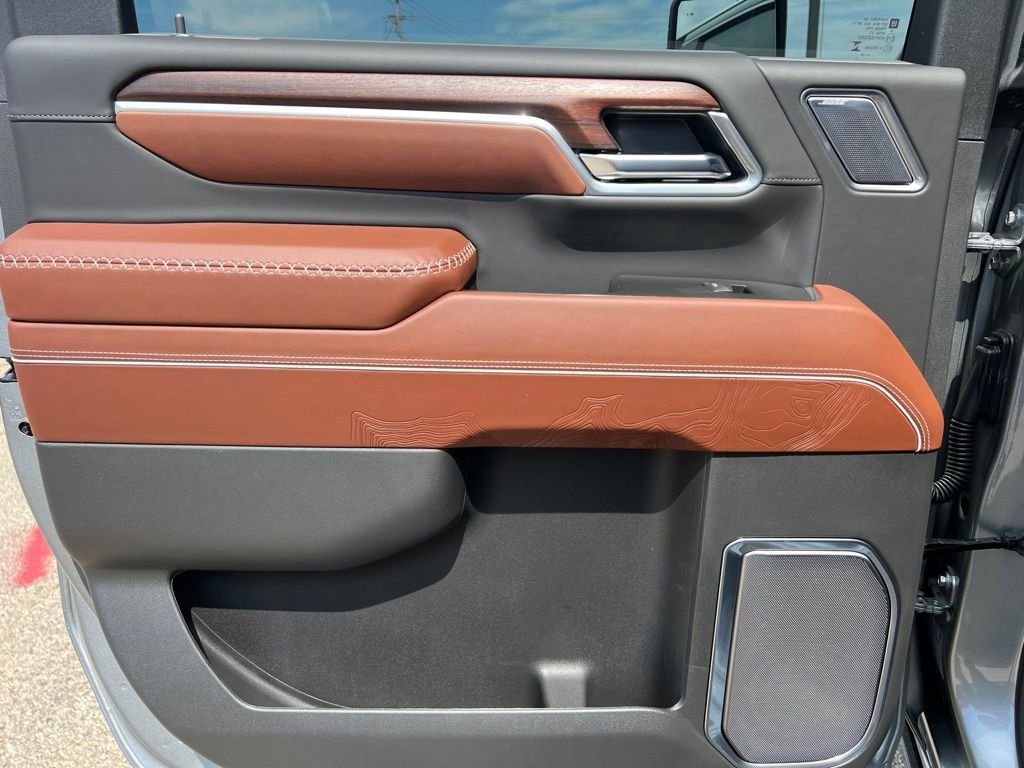 New 2026 GMC Sierra 2500 Denali Ultimate w/ LPO, Black Badging Package AWD/4WD image 43