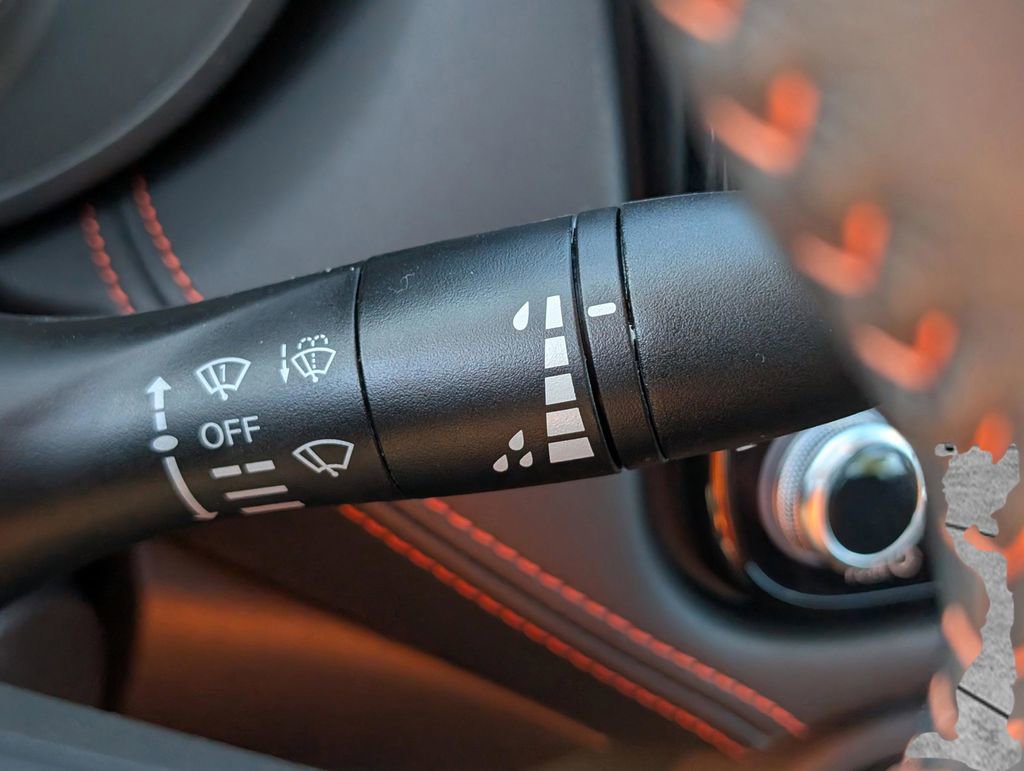 New 2025 Nissan Versa SR w/ Trunk Package image 25