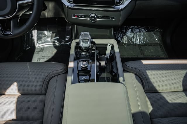 New 2026 Volvo XC90 T8 Ultra w/ Protection Package AWD/4WD image 35