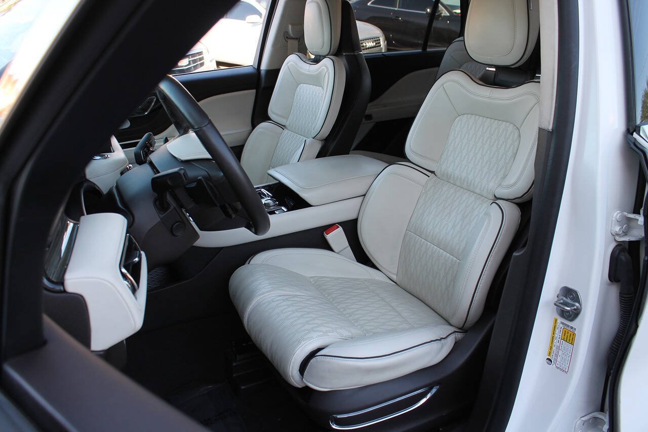 Used 2020 Lincoln Aviator Black Label Grand Touring w/ Class IV Trailer Tow Package AWD/4WD image 25