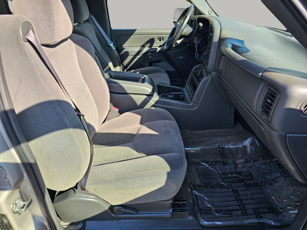 Used 2005 Chevrolet Silverado 2500 LS image 21