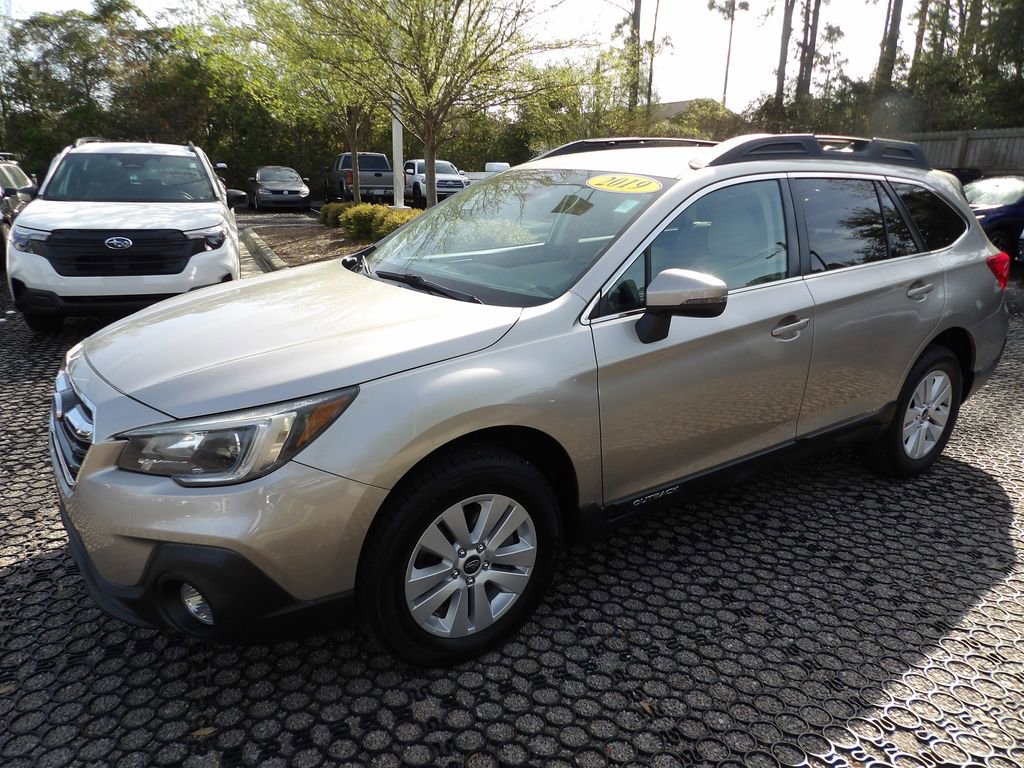 Used 2019 Subaru Outback 2.5i Premium image 4