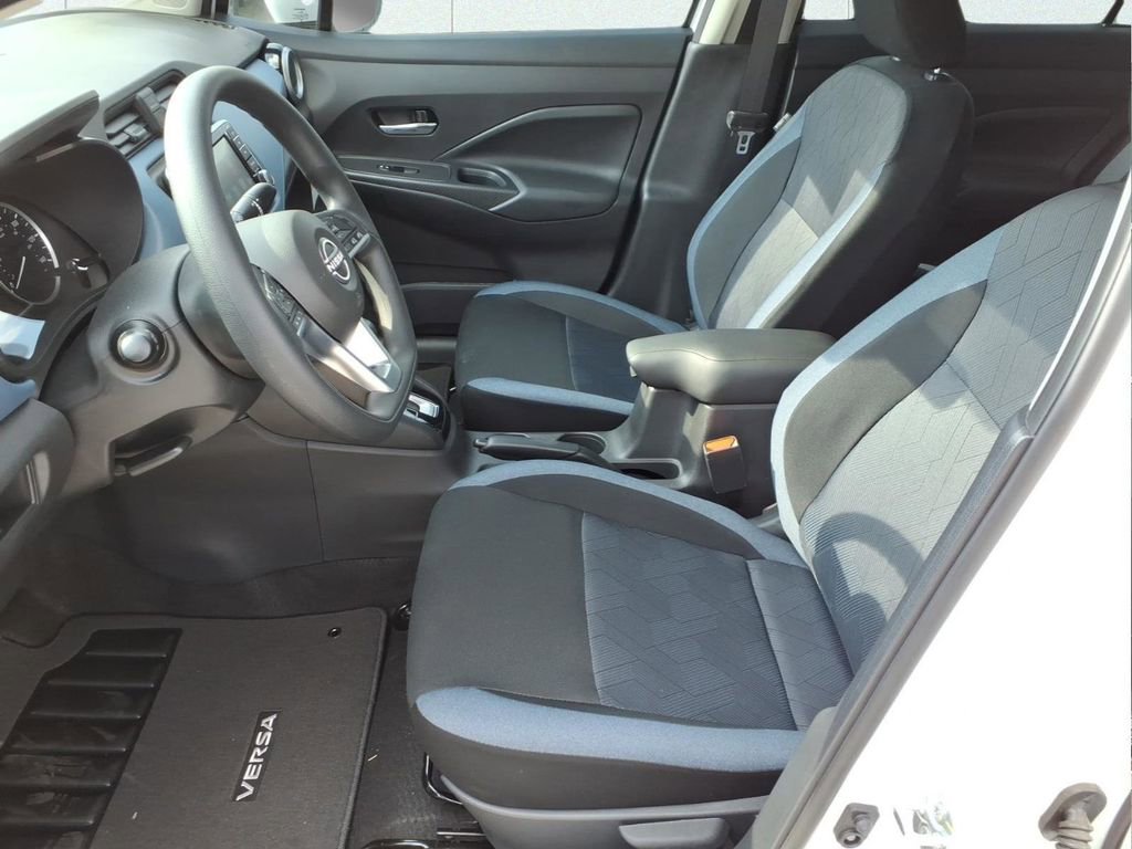 New 2025 Nissan Versa SV w/ Trunk Package FWD image 14
