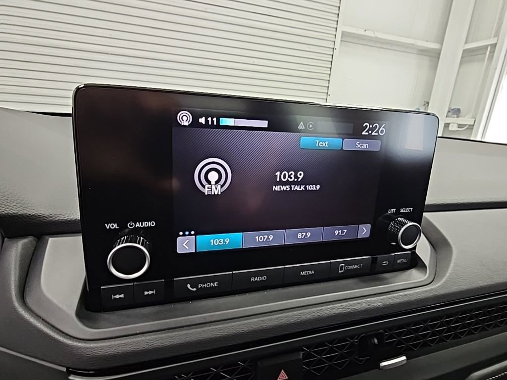 Used 2025 Honda Accord SE image 14