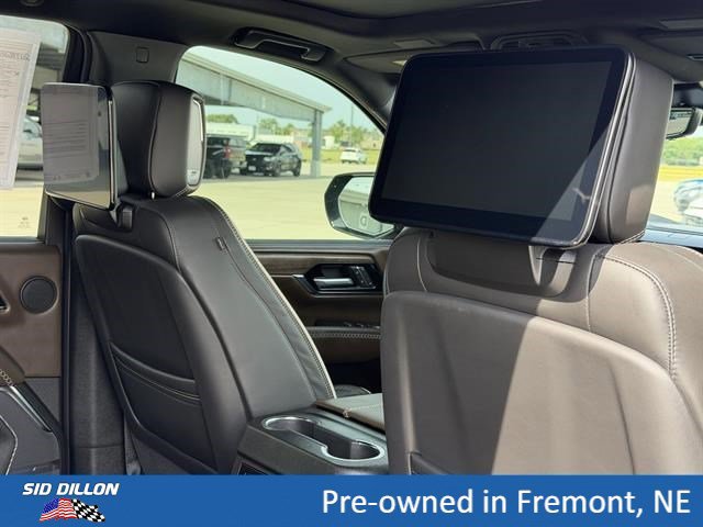 Certified 2025 GMC Yukon Denali Ultimate w/ LPO, Floor Liner Package AWD/4WD image 21
