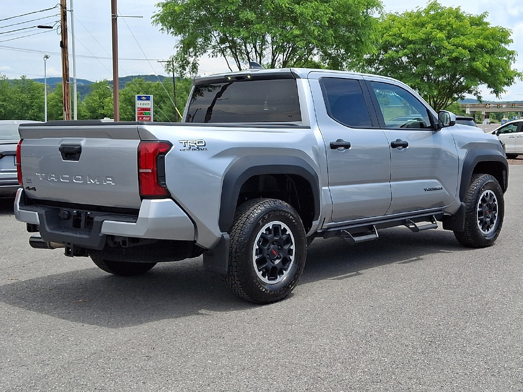 Used 2026 Toyota Tacoma TRD Off-Road AWD/4WD image 8