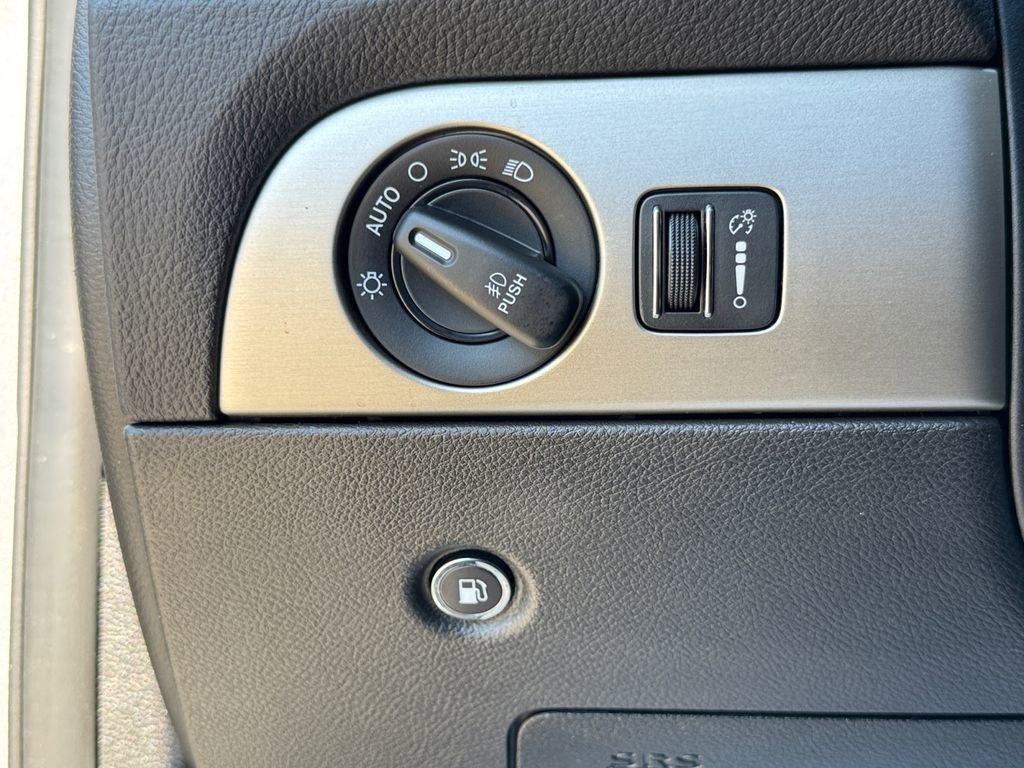 Used 2019 Dodge Durango SXT RWD image 31