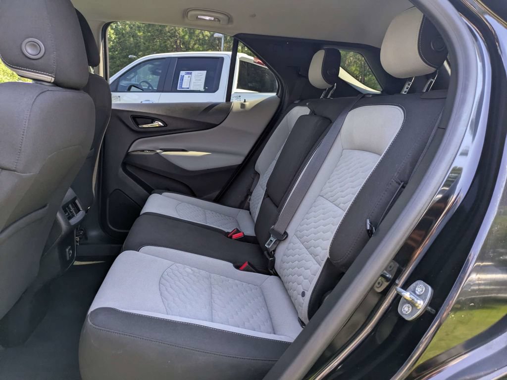 Used 2019 Chevrolet Equinox LS w/ LS Convenience Package FWD image 14