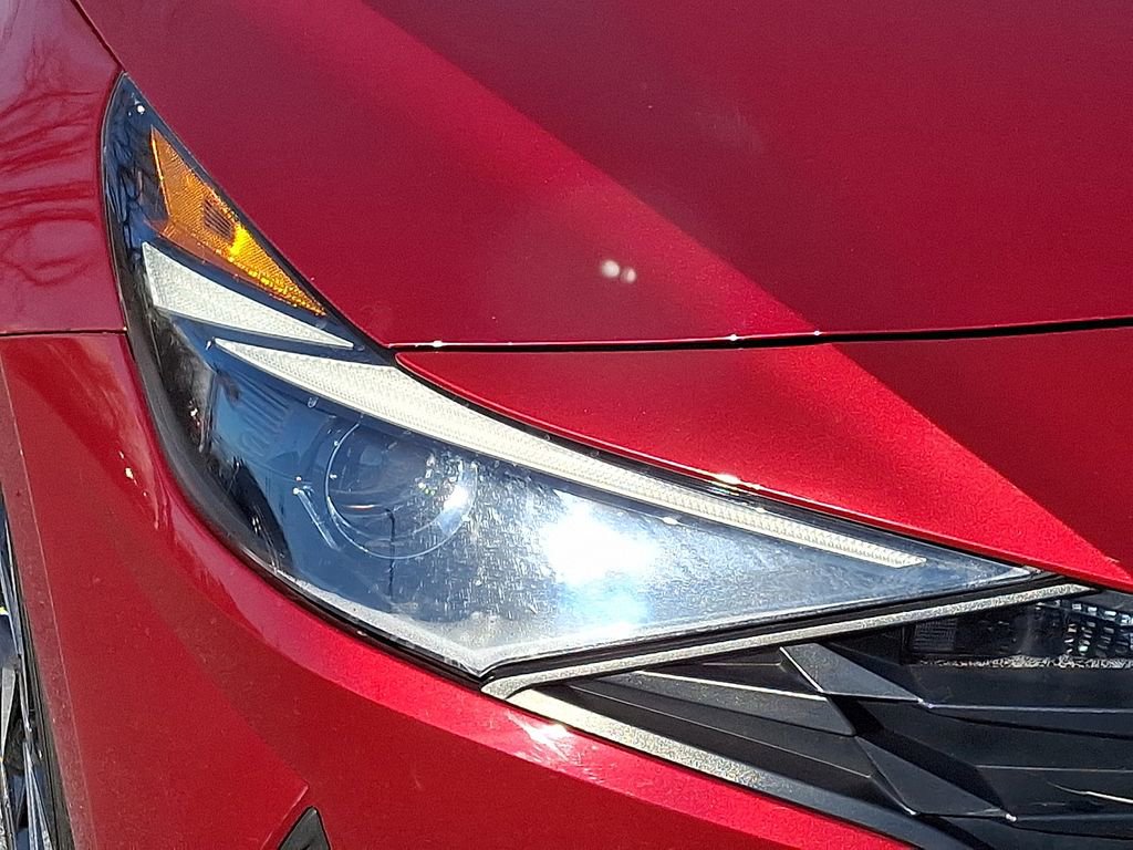 Used 2023 Hyundai Elantra SEL w/ Convenience Package image 9