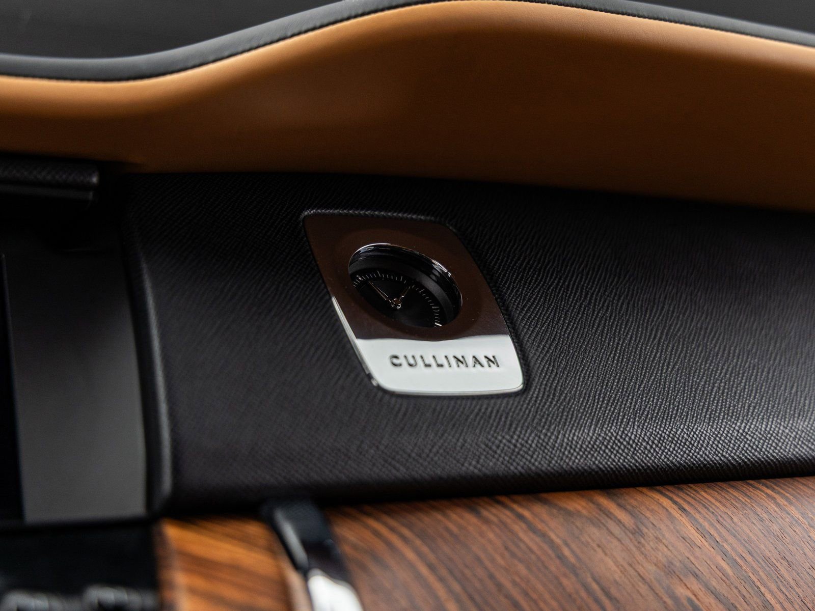 Certified 2022 Rolls-Royce Cullinan image 36