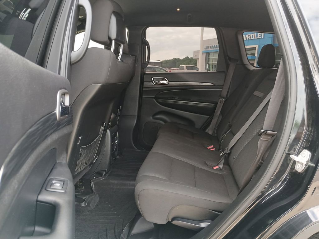 Used 2021 Jeep Grand Cherokee Freedom Edition RWD image 26