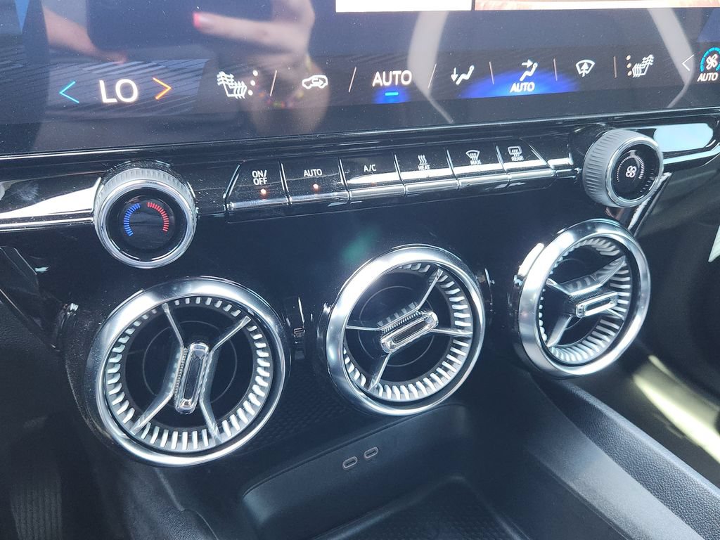 New 2025 Chevrolet Blazer EV LT AWD/4WD image 15
