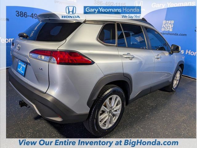 Used 2022 Toyota Corolla Cross LE image 6