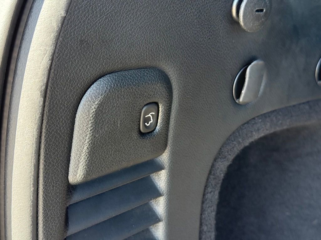 Used 2019 Jeep Grand Cherokee Altitude image 27