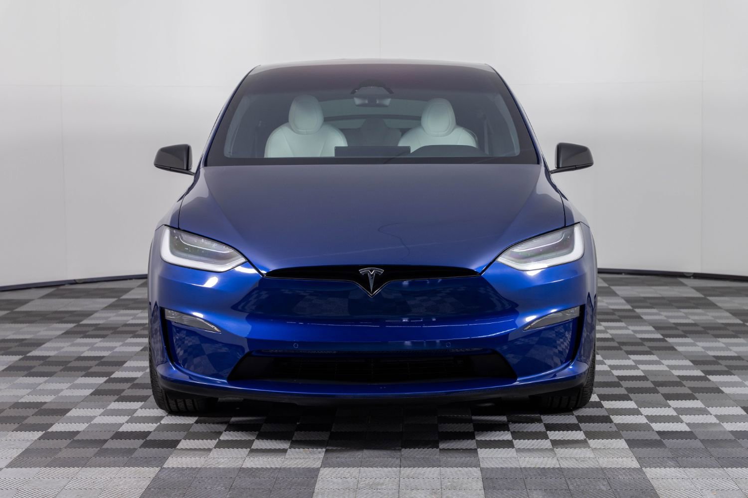 Used 2023 Tesla Model X image 12