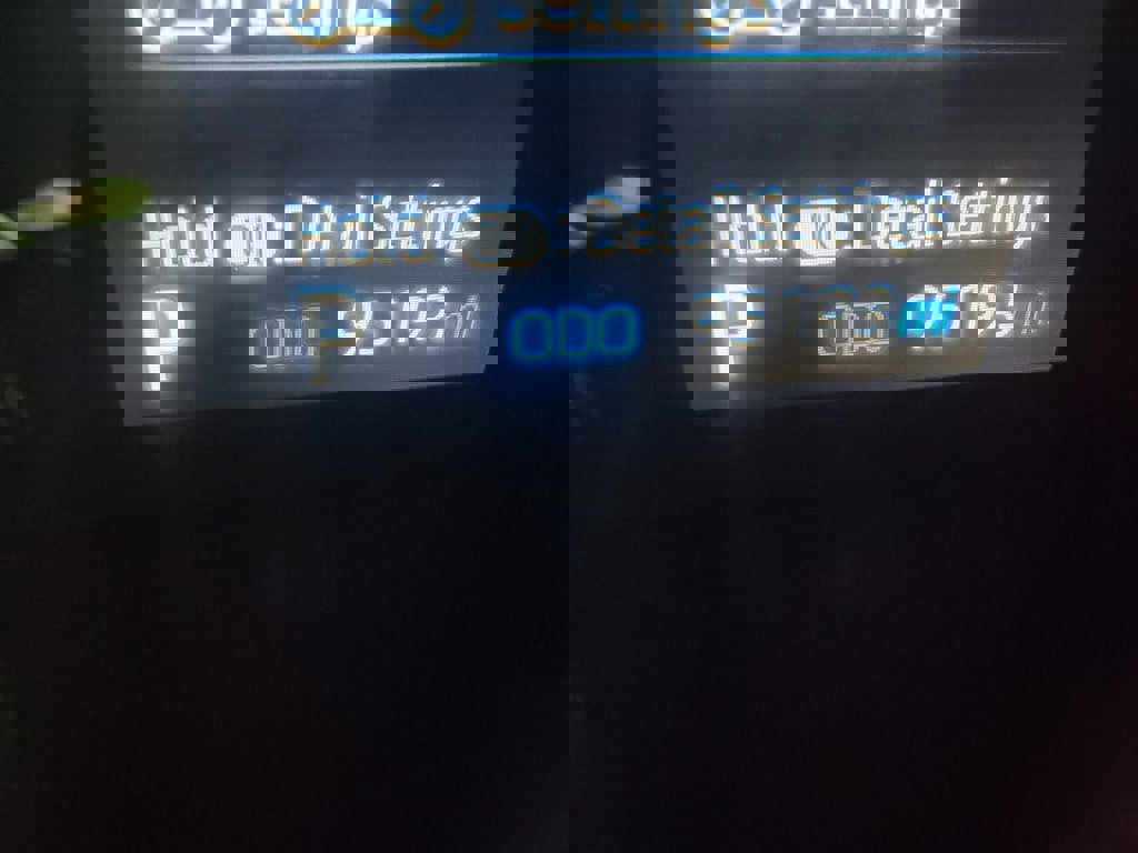 Used 2021 Toyota RAV4 LE image 17