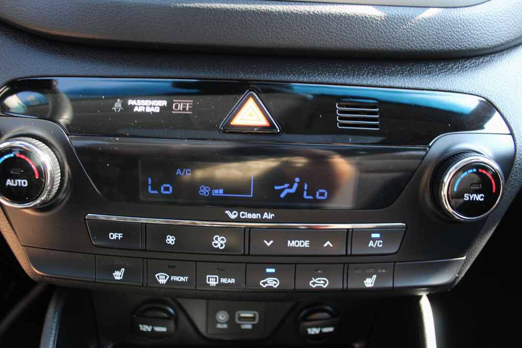 Used 2018 Hyundai Tucson Value AWD/4WD image 21