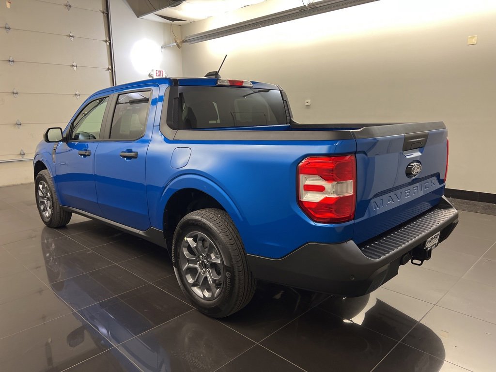 New 2025 Ford Maverick XLT w/ XLT Luxury Package image 4