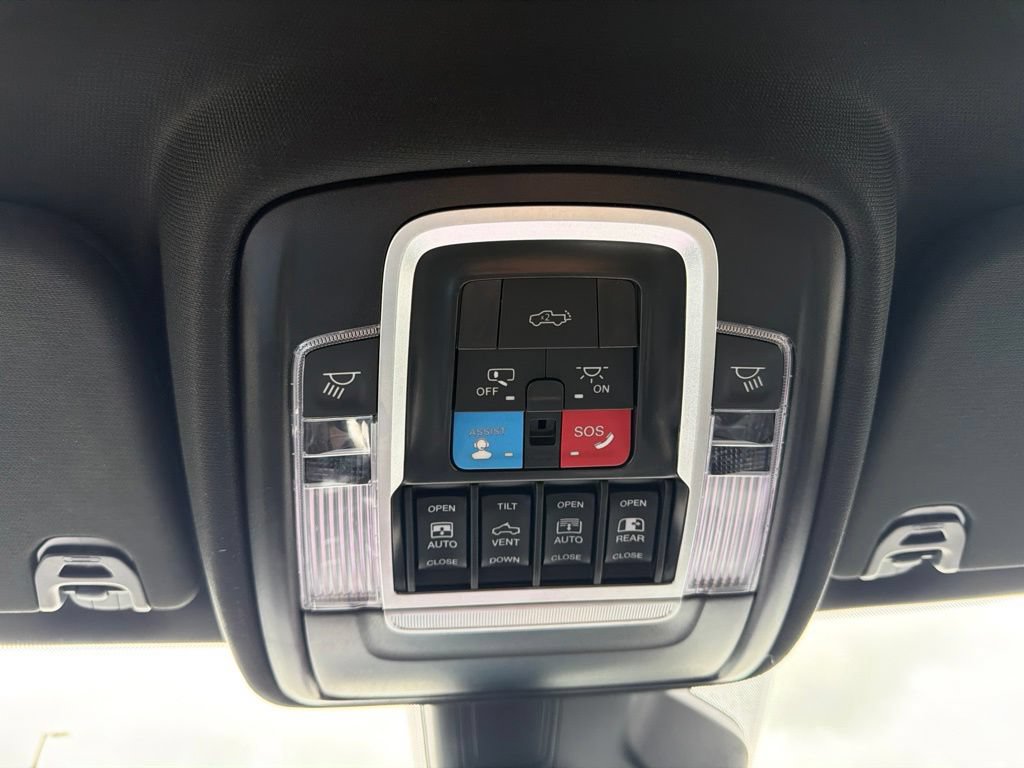 Used 2026 RAM 1500 Laramie w/ Night Edition AWD/4WD image 36