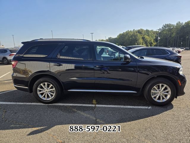 Used 2024 Dodge Durango SXT w/ 3rd Row Seating Group RWD image 5