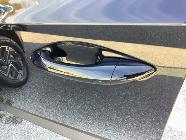 New 2026 Hyundai Tucson Blue SE image 23