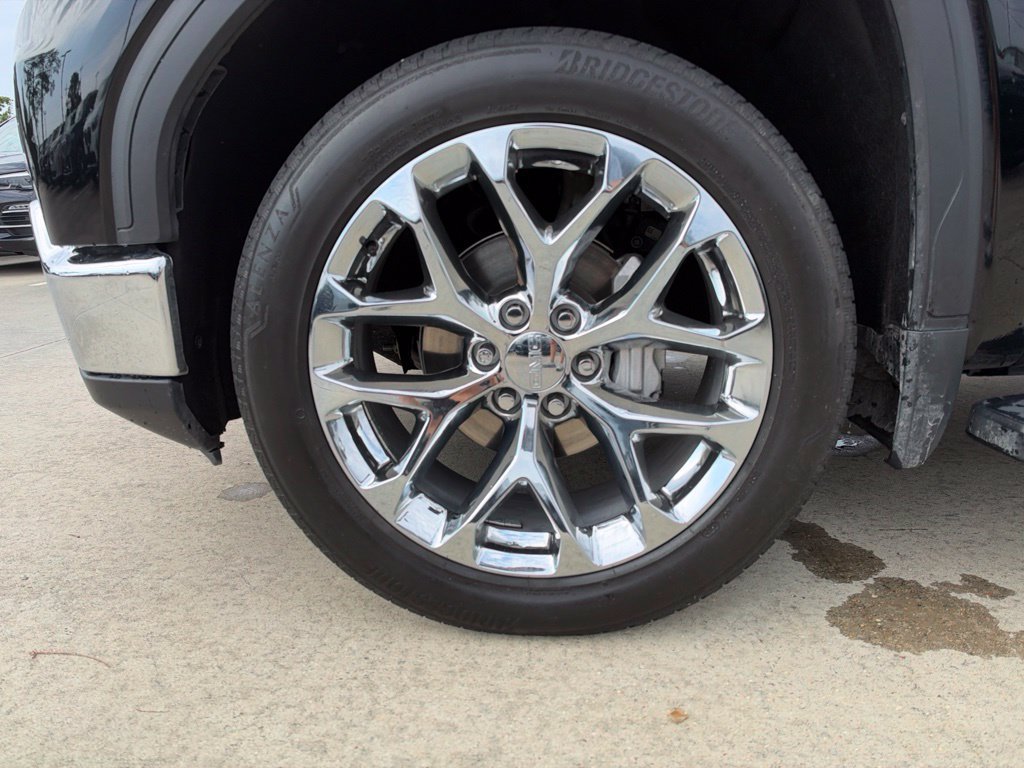 Used 2022 GMC Sierra 1500 SLT w/ SLT Premium Plus Package RWD image 9