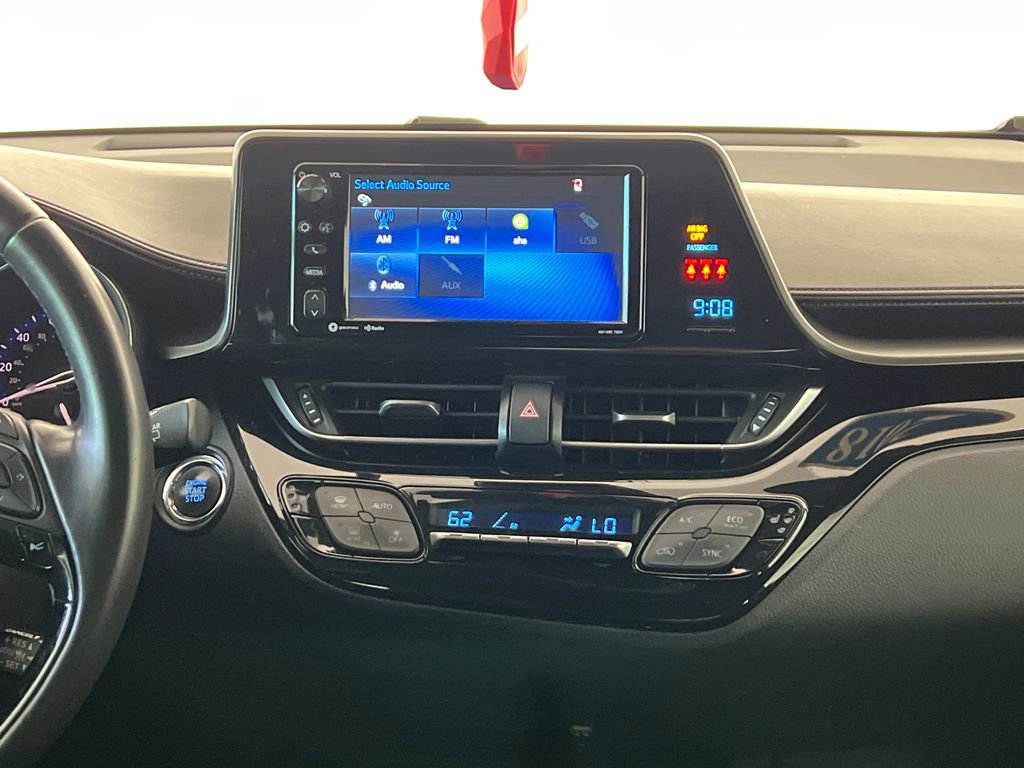 Used 2018 Toyota C-HR XLE image 20