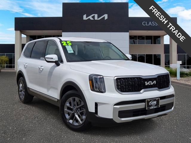 Used 2025 Kia Telluride LX FWD image 1