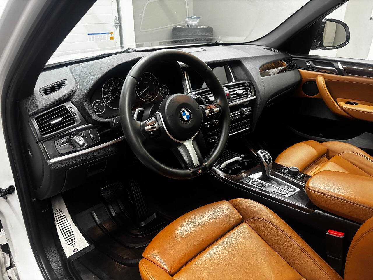 Used 2017 BMW X3 xDrive28i AWD/4WD image 14