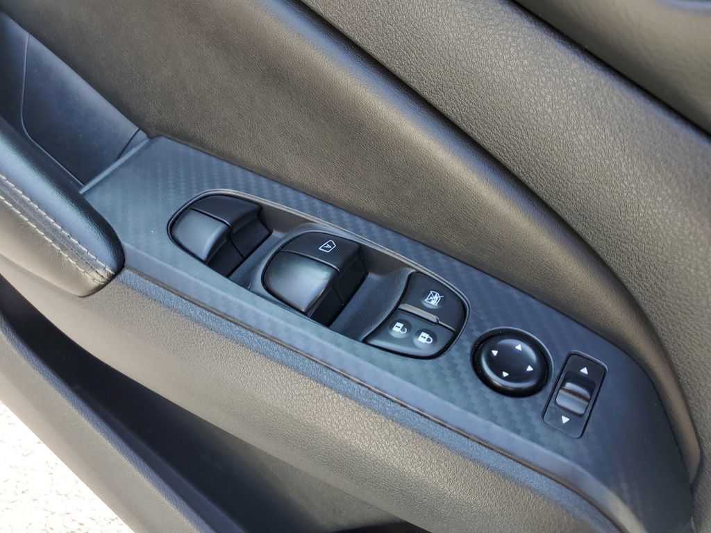 Used 2025 Nissan Altima 2.5 SV AWD/4WD image 32