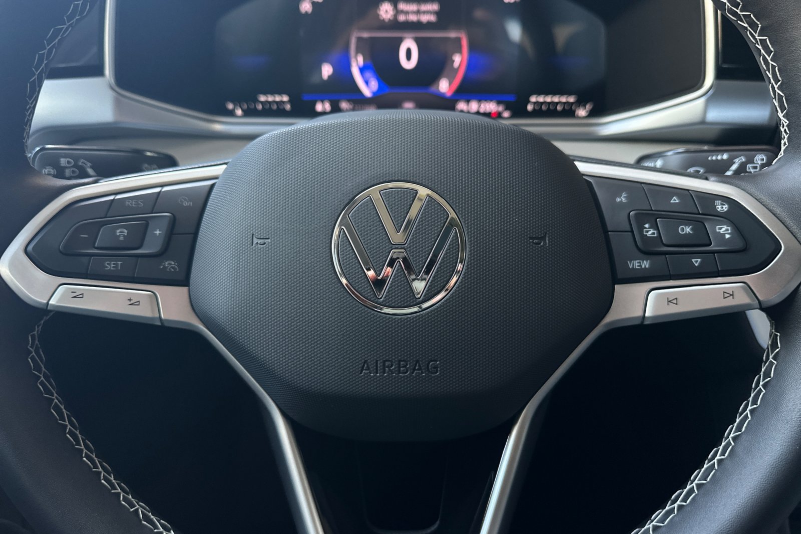 New 2026 Volkswagen Taos SE FWD image 21