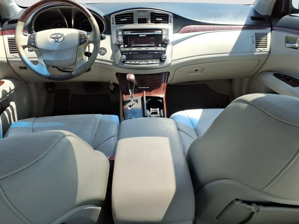 Used 2011 Toyota Avalon Limited FWD image 10