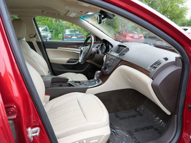 Used 2013 Buick Regal Premium FWD image 8