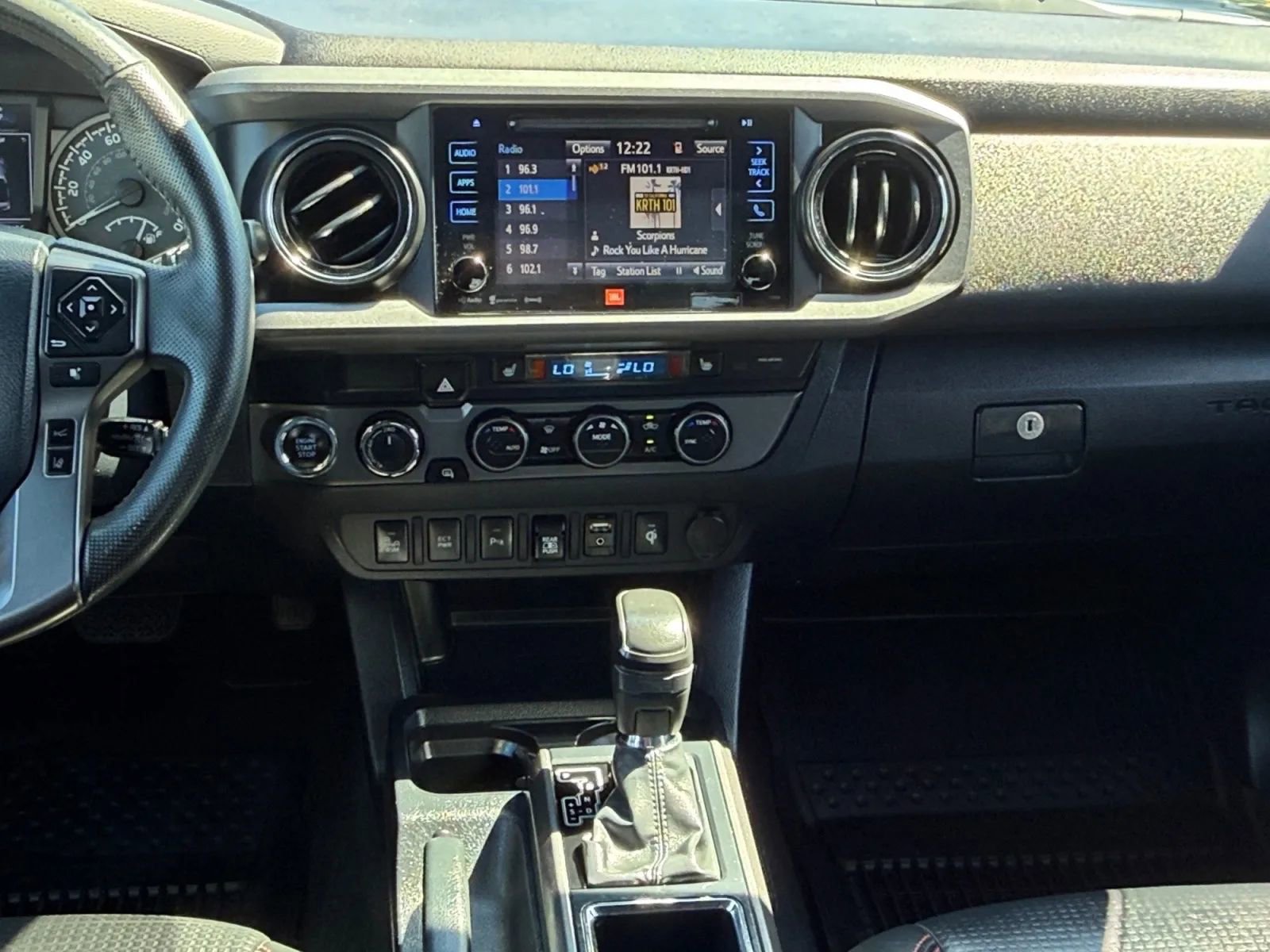 Used 2019 Toyota Tacoma TRD Pro AWD/4WD image 17