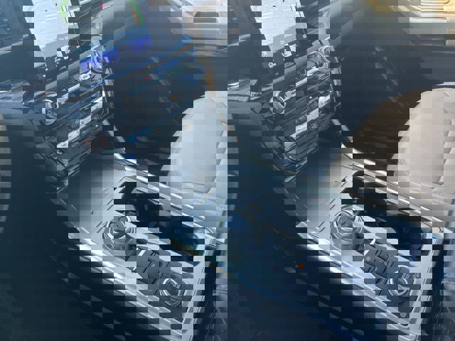 Certified 2023 Ford Explorer Limited w/ Limited Technology Package AWD/4WD image 34