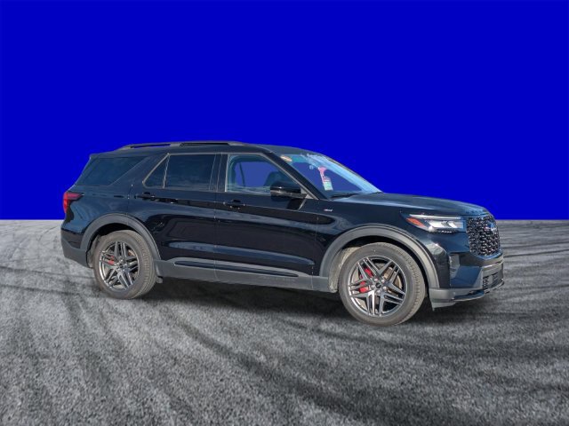 Certified 2026 Ford Explorer ST-Line w/ ST-Line Street Pack RWD image 2