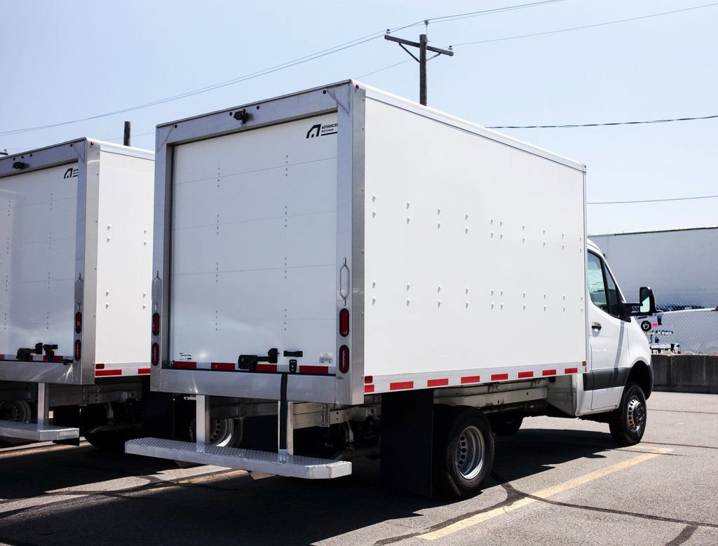 Used 2023 Mercedes-Benz Sprinter 3500 image 2