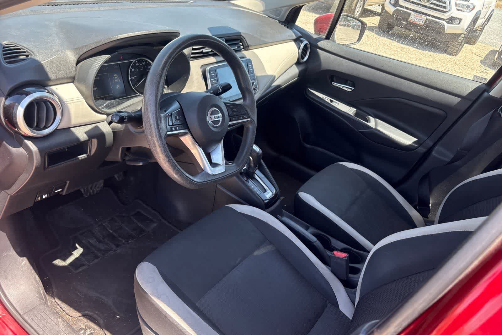 Used 2020 Nissan Versa SV FWD image 14